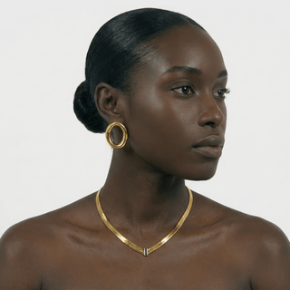Elara Herringbone Necklace with Green Zircon Gemstone - Adelfi London