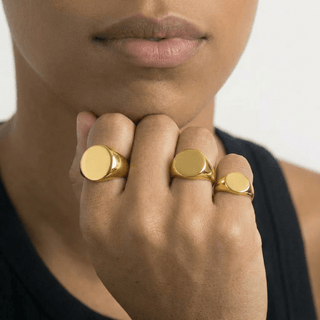 King Signet Ring - Adelfi London