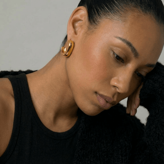 Quinn gold - plated hoop earrings - Adelfi London