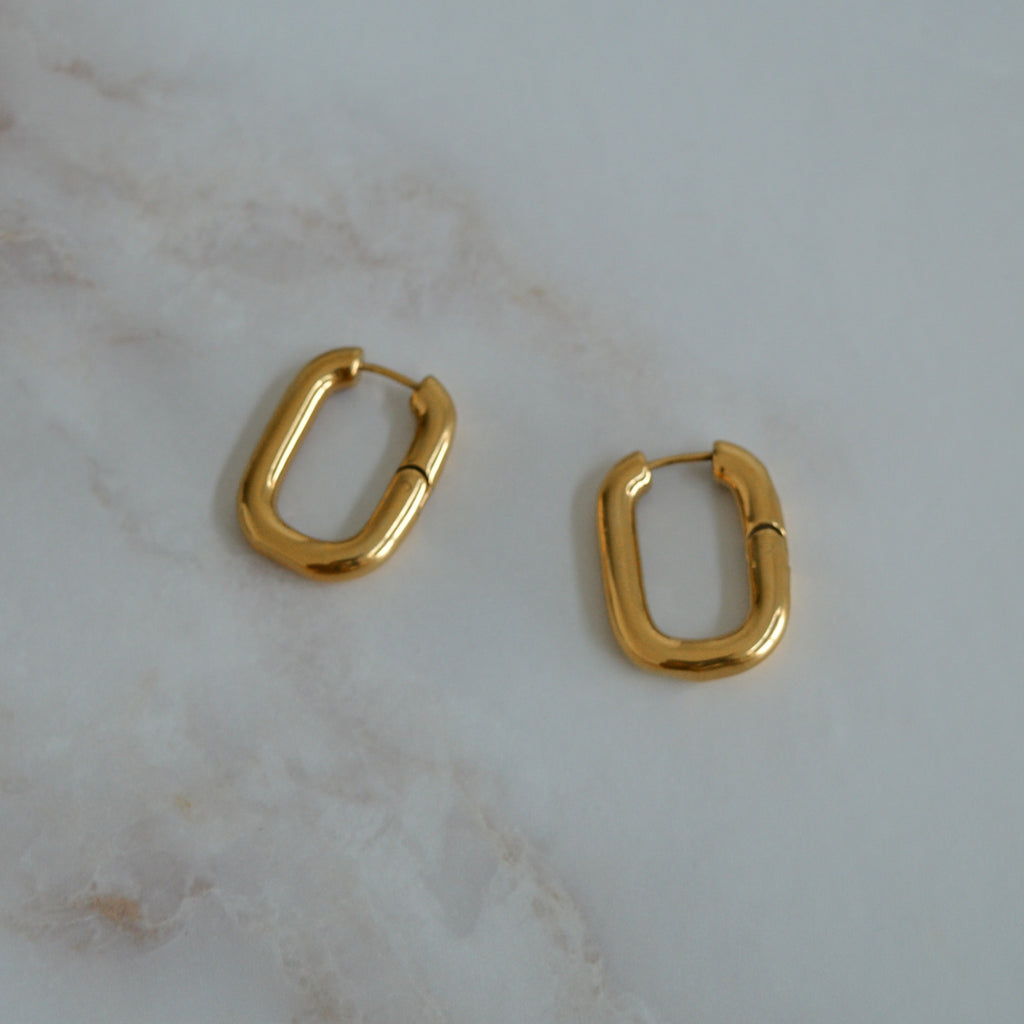 Oval Gold-plated hoop earrings