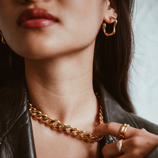 River pearl gold-plated hoop earrings - Adelfi London